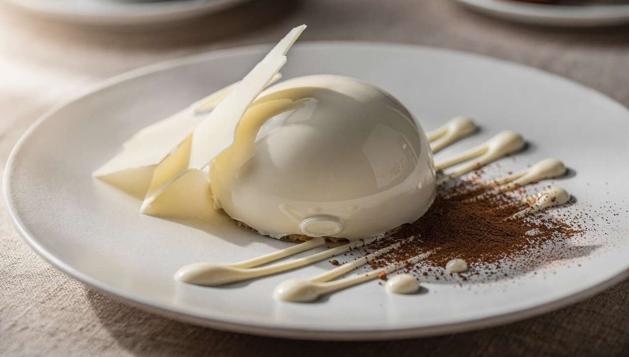Dôme glacé chocolat blanc café : recette tartufo bianco