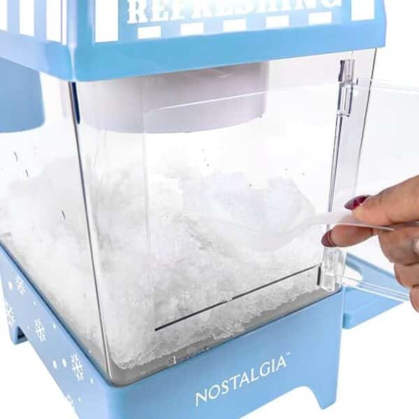 Découvrez notre test complet de la machine à glace rasée vintage nostalgia snow cone : performances, design rétro et avis détaillé pour ravir vos papilles.