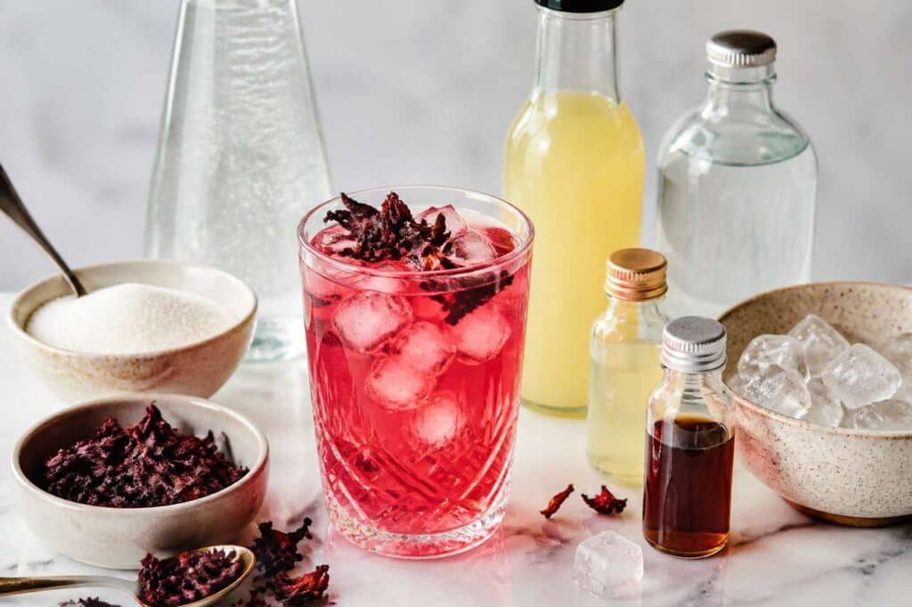 Recette de limonade à l'hibiscus : fraîcheur et saveurs florales